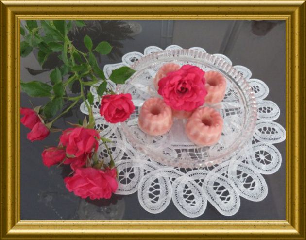 Taraland Guglhupf Rosenblüten - CremeEis