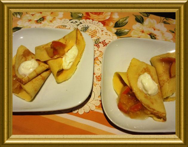 Crépes mit Kaki Kompott aus der Taraland Lehrküche