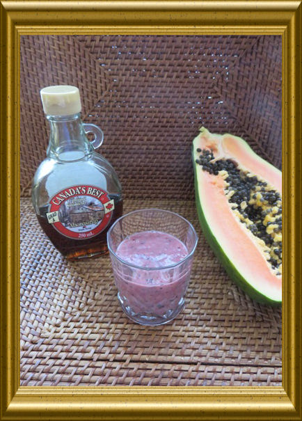 Papaya trifft Heidelbeere Smoothie