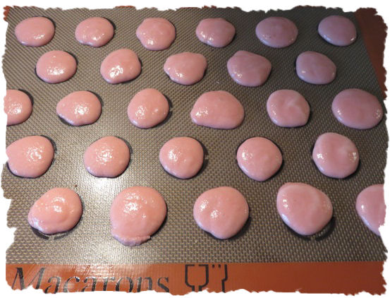 Rosa-Macarons-mit-Limettencreme 2