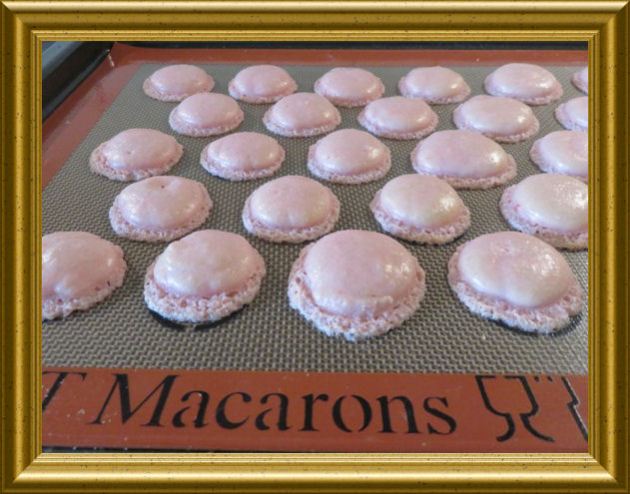 Rosa-Macarons-mit-Limettencreme 4