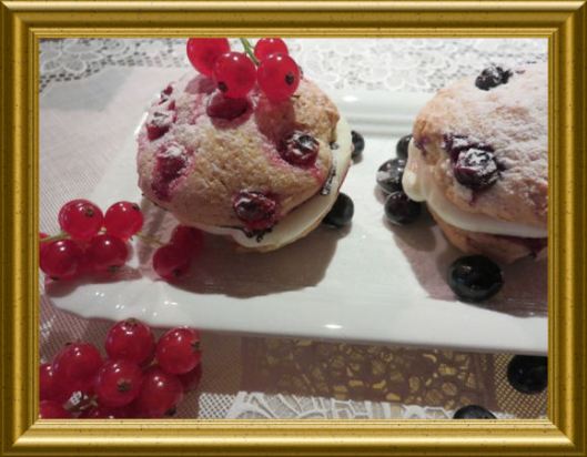 Whoopies mit Beeren und Quark-sahne-Creme (5)