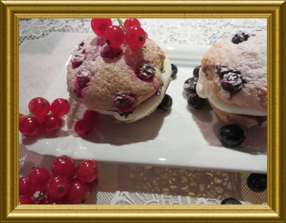 Whoopies mit Beeren und Quark-sahne-Creme (5)