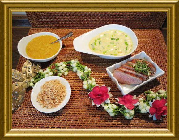 Curry-Kokos-Suppe mit Ente aus der Taraland Lehrküche