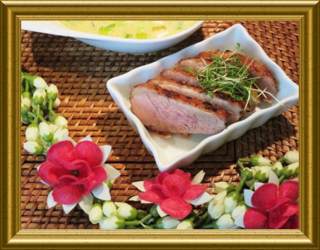 Gebratene Ente zu Curry- Kokos-Suüüe mit Mango-Chili-Salza