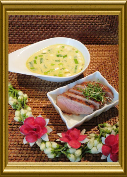 Curry-Kokos-Suppe mit Ente aus der Taraland Lehrküche