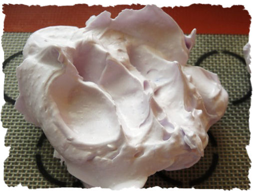 Pavlovas mit Karamellsauce aus der Taraland Lehrküche