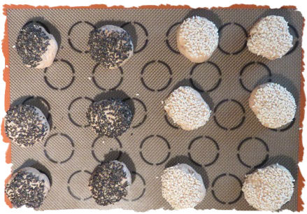 Schnelle Sesam Brötchen aus der Taraland Lehrküche