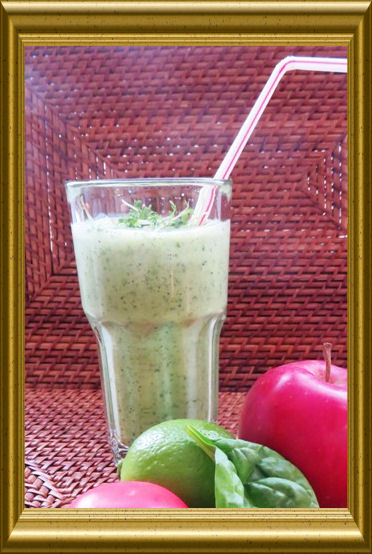 Spinat-Apfel-Smoothie aus der Taraland Lehrküche (5)