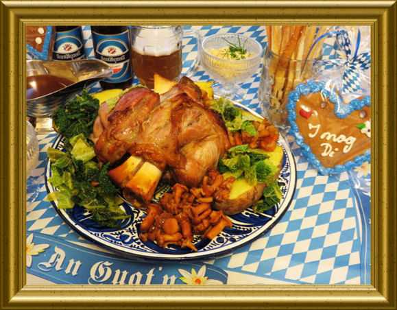 Kalbshaxe mit Wirsinggemüse und Pfifferlingen zu Backkartoffeln aus der Taraland Lehrküche