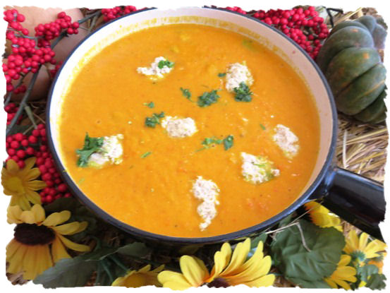 Kürbis Karotten Suppe mit Klösschen (7)