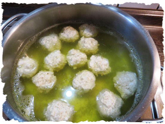 Klösschen für Kürbissuppe (2)