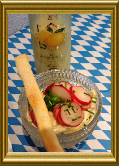 Obazda mit Radieschensalat aus der Taraland Lehrküche