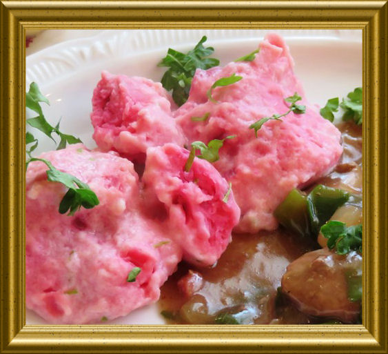 Rote Beete Klösse aus der Taraland Lehrküche