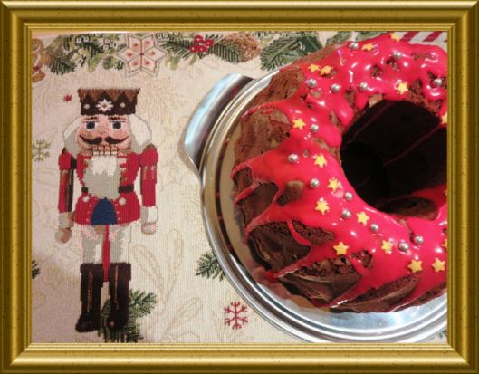 Glühwein Gugelhupf im festlichen Kleid aus der Taraland Lehrküche