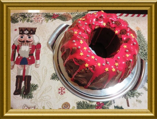 Glühwein Gugelhupf im festlichen Kleid aus der Taraland Lehrküche