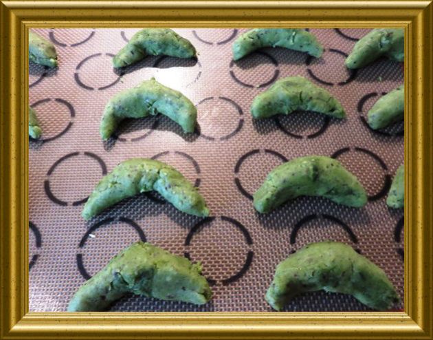 Vanillekipferln mit Matcha aus der Taraland Lehrküche