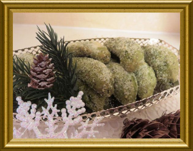 Vanillekipferl mit Matchaaus der Taraland Lehrküche