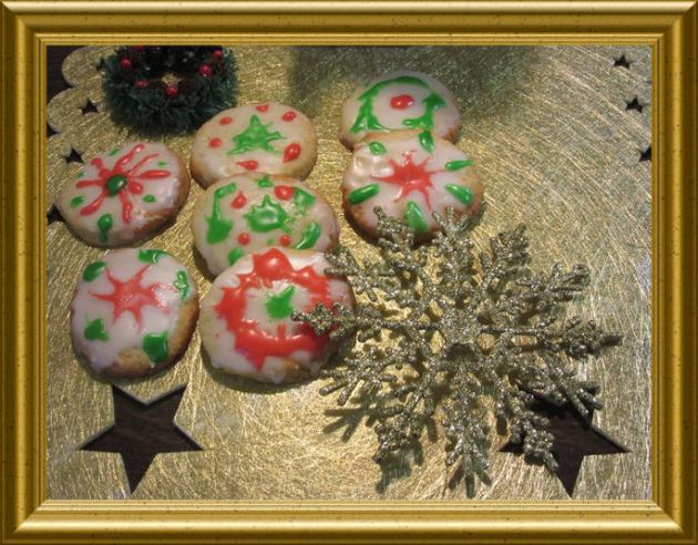 Adventstaler mit Zuckerguss aus der Taraland Lehrküche