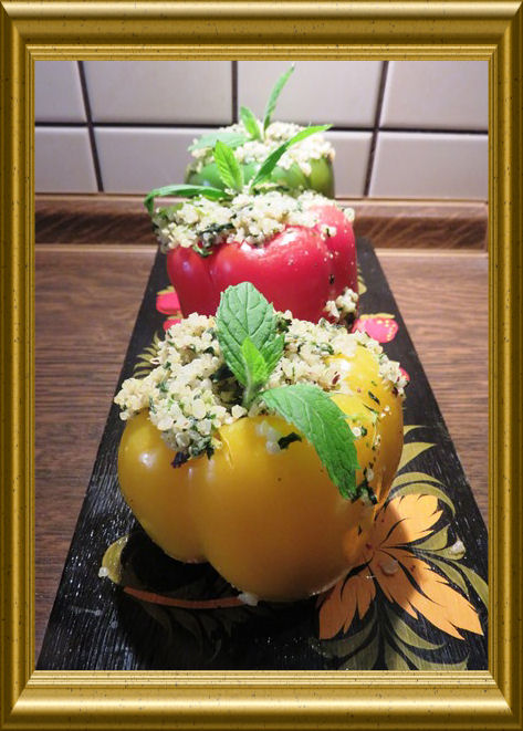 Gefüllte Paprikaschoten mit Quinoa aus der Taraland Lehrküche