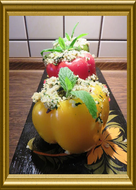 Gefüllte Paprikaschoten mit Quinoa aus der Taraland Lehrküche