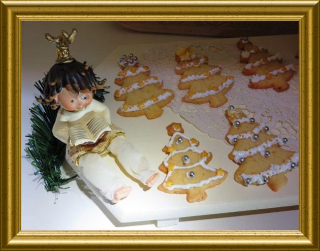 Weihnachtsbaum Plätzchen aus der Taraland Küche