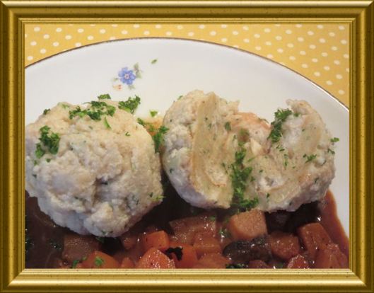 Semmelknödel aus der Taraland Lehrküche
