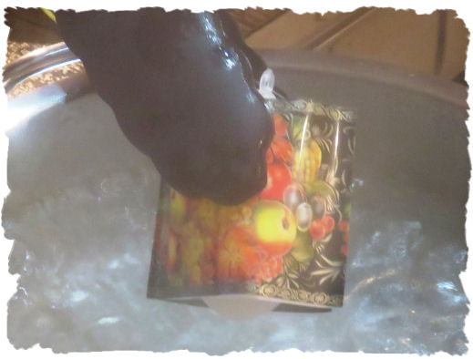 Eier mit Schrumpffolie aus der Taraland Lehrküche