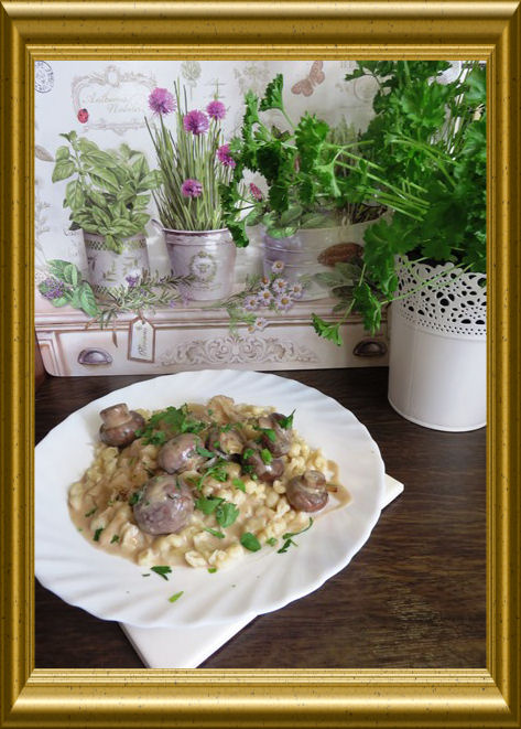 Spätzle mit feurigen Champignons aus der Taraland Lehrküche
