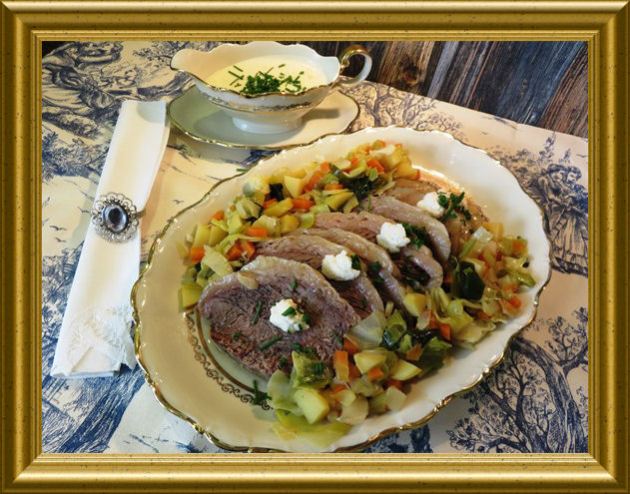 Tafelspitz mit Meerrettich-Sahne-Sauce zu Bouilliongemüse aus der Taraland Lehrküche