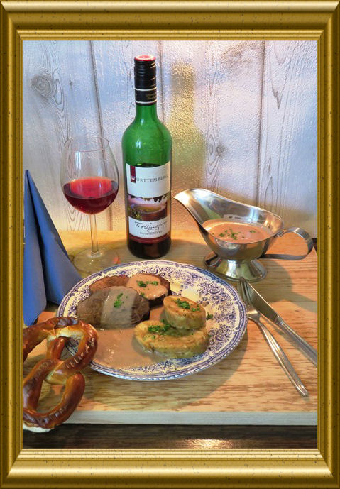 Trollingerbraten aus Baden-Würtemberg mit Laugenknödel in Scheiben aus der Taraland Lehrküche