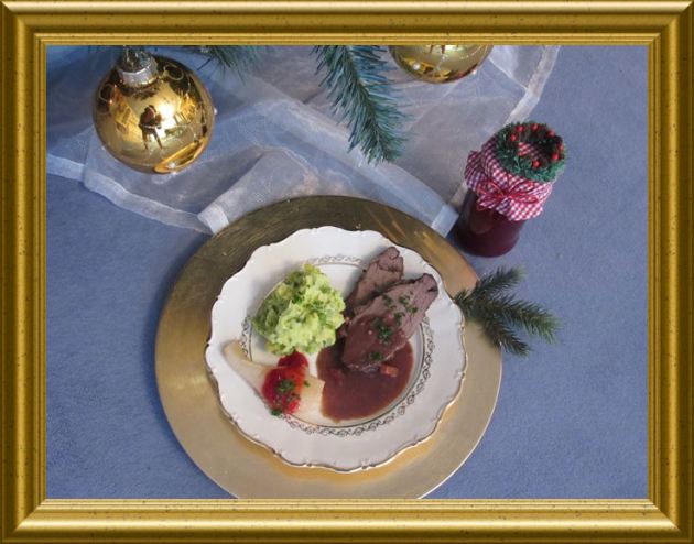 Hirschkeule mit Lebkuchensauce aus der Taraland Lehrküche