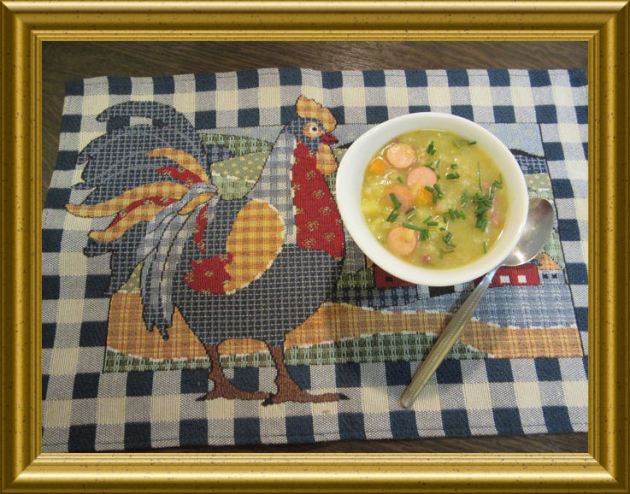 Kartoffeleintopf mit Wienern aus der Taraland Lehrküche