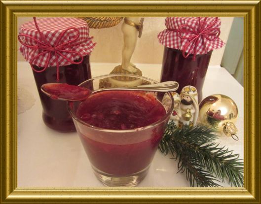 Mus von spanischen Pflaumen aus der Taraland Lehrküche