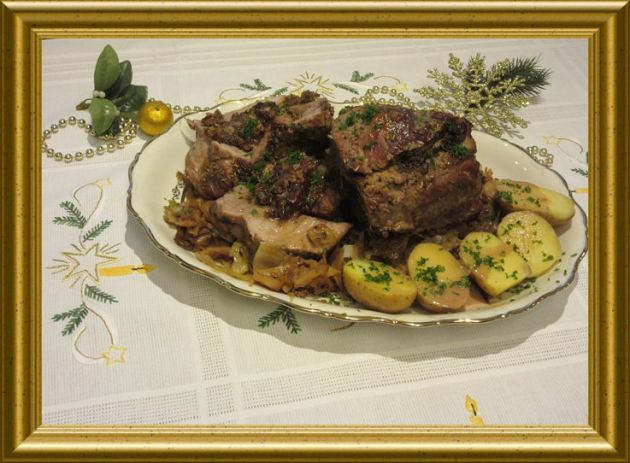 Rollbraten mit Pflaumen aus der Taraland Lehrküche