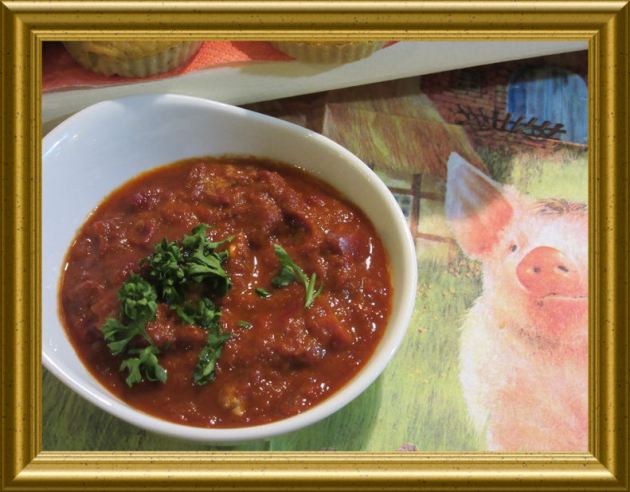 Scharfer Tomaten Dip zu Kürbisküchlein aus der Taraland Lehrküche 