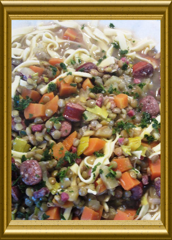 Linsen mit Spätzle Eintopf aus der Taraland Lehrküche