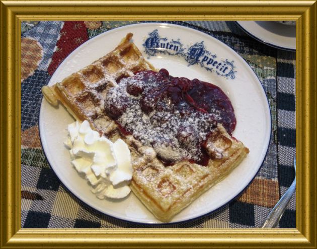 Ostfriesische Waffeln mit Rote Grütze aus der Taraland Lehrküche