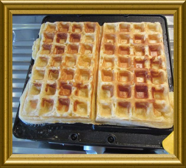 Ostfriesische Waffeln mit Rote Grütze aus der Taraland Lehrküche