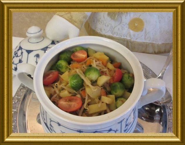 Rosenkohl-Mungobohnen-Topf aus der Taraland Lehrküche