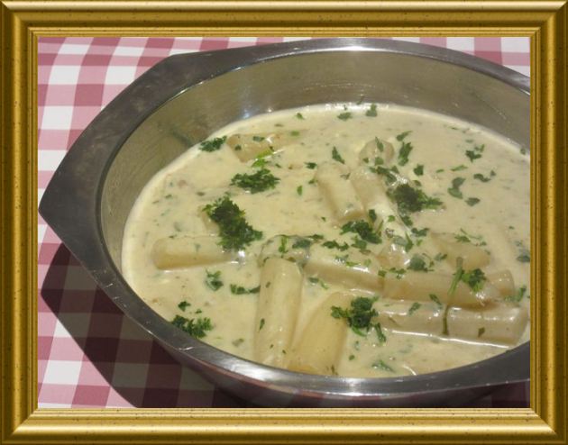 Schwarzwurzeln in Käsesauce aus der Taraland Lehrküche