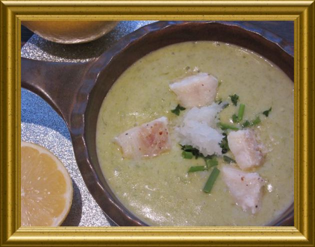 Kartoffel-Lauch-Suppe mit Kabeljau aus der Taraland Lehrküche